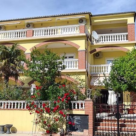 Bed & Breakfast Barbara Нови Винодолски Екстериор снимка