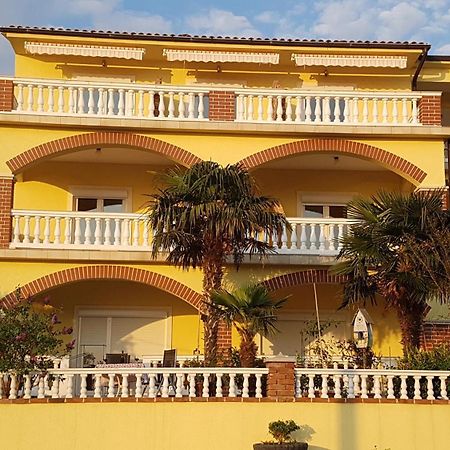 Bed & Breakfast Barbara Нови Винодолски Екстериор снимка