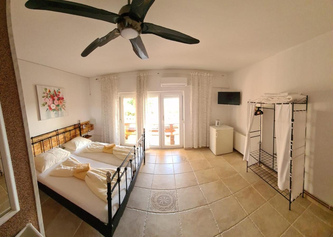 Bed & Breakfast Barbara Нови Винодолски Екстериор снимка
